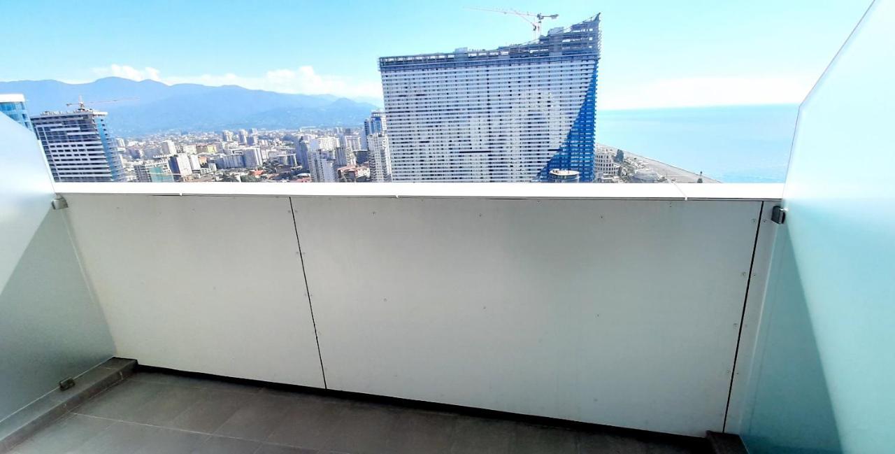 Alliance Palace Sea View Apartment باتومي المظهر الخارجي الصورة