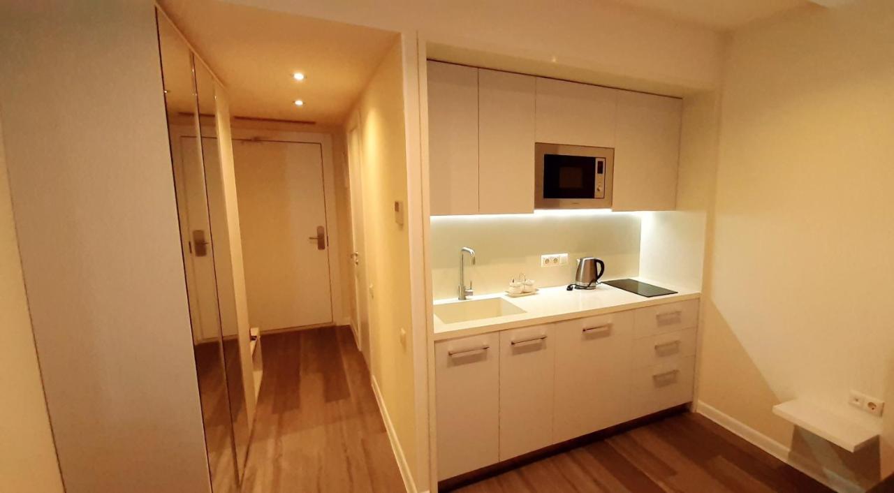 Alliance Palace Sea View Apartment باتومي المظهر الخارجي الصورة